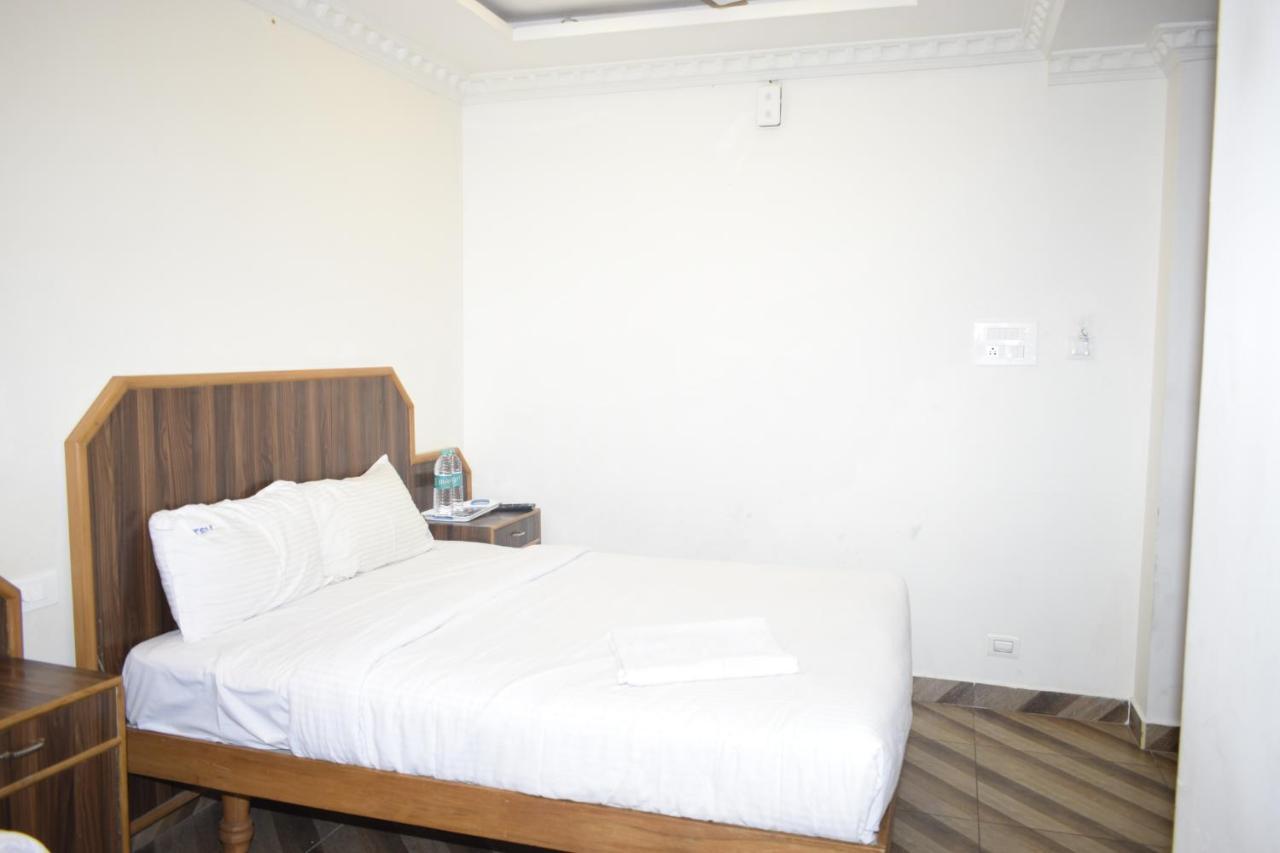 Tsv Hotel Pondicherry Cuddalore Kültér fotó