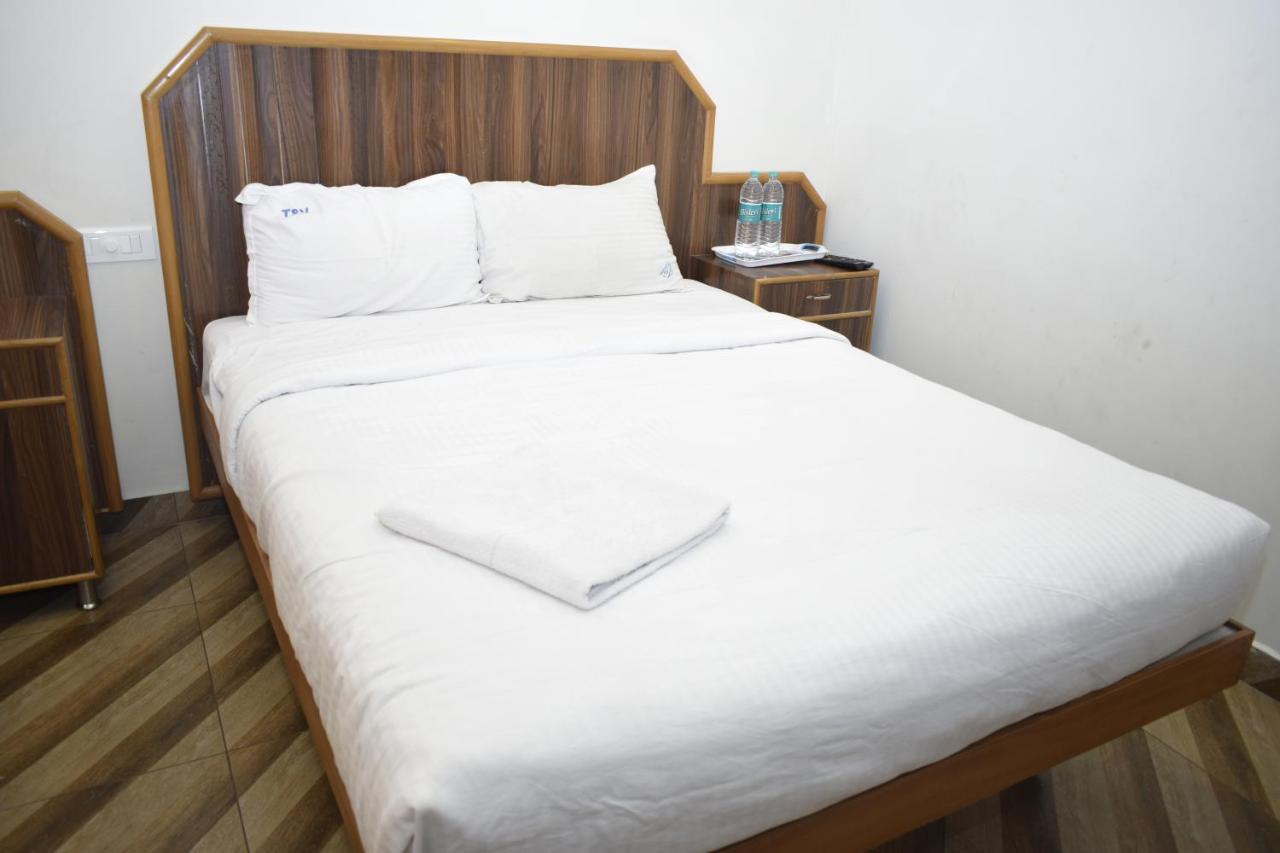 Tsv Hotel Pondicherry Cuddalore Kültér fotó