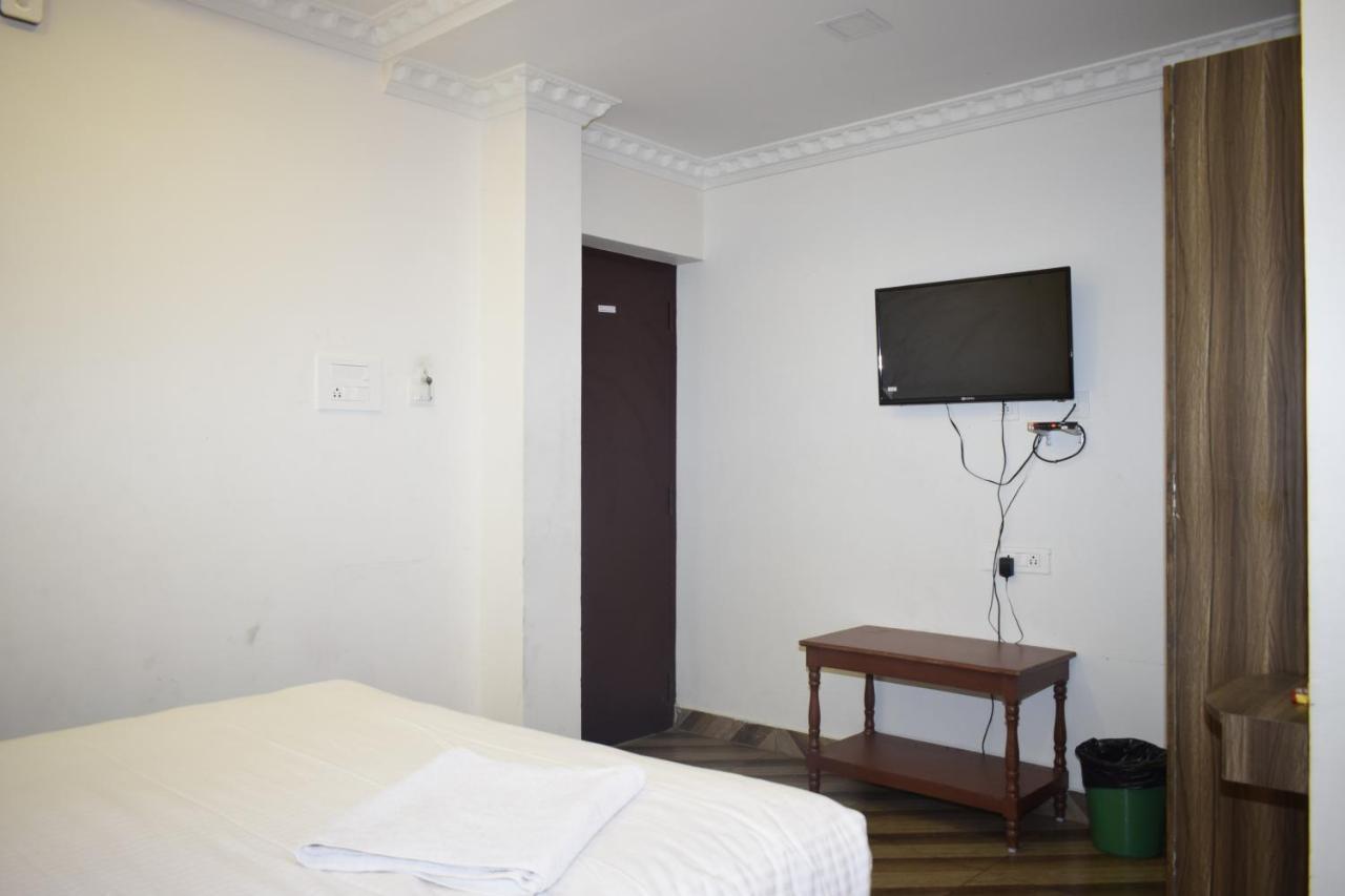 Tsv Hotel Pondicherry Cuddalore Kültér fotó